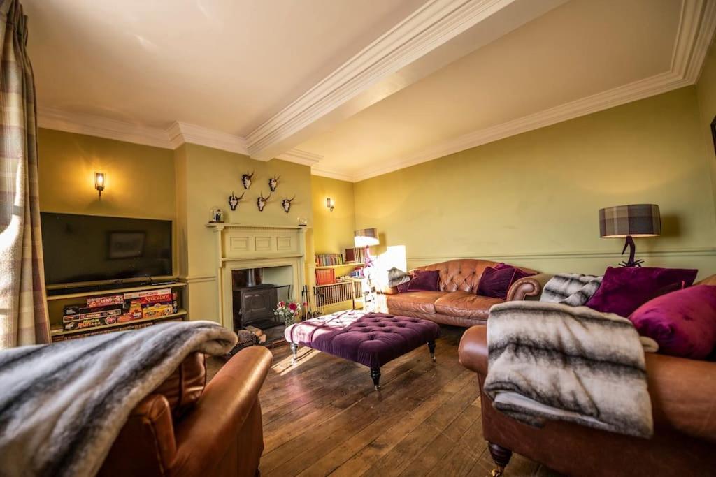 Georgian Country House -Panoramic Views -Sleeps 12 Ruthin Exterior photo