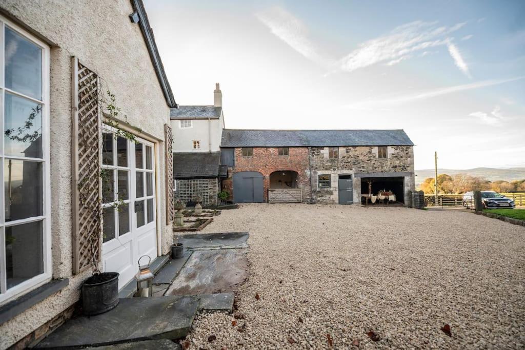 Georgian Country House -Panoramic Views -Sleeps 12 Ruthin Exterior photo