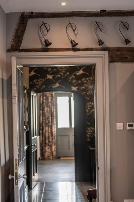 Georgian Country House -Panoramic Views -Sleeps 12 Ruthin Exterior photo