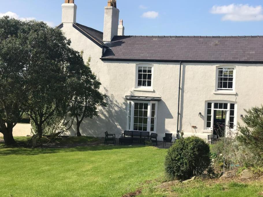 Georgian Country House -Panoramic Views -Sleeps 12 Ruthin Exterior photo