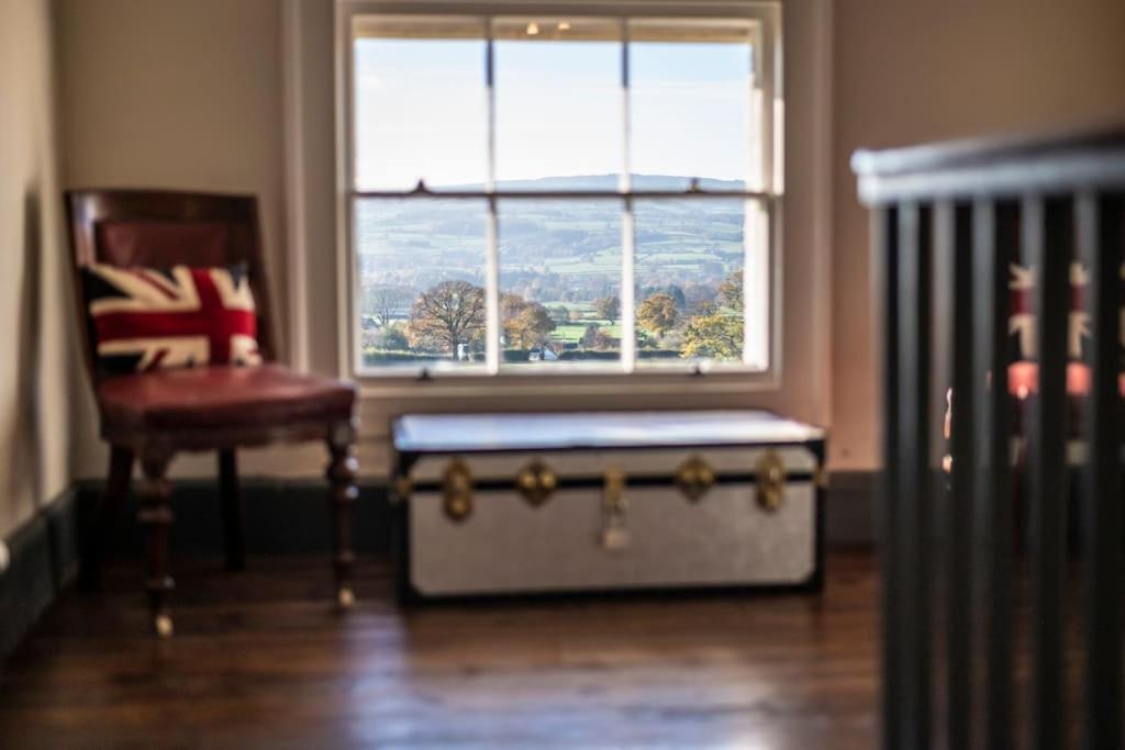 Georgian Country House -Panoramic Views -Sleeps 12 Ruthin Exterior photo